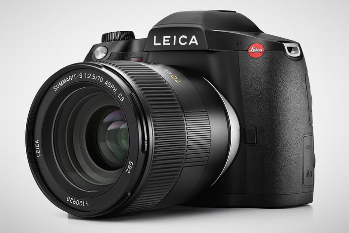 LEICA S