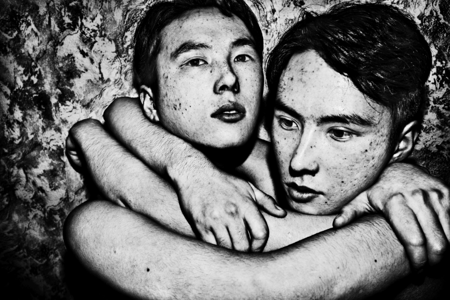 Jacob Aue Sobol “白骨之路”  作品之一